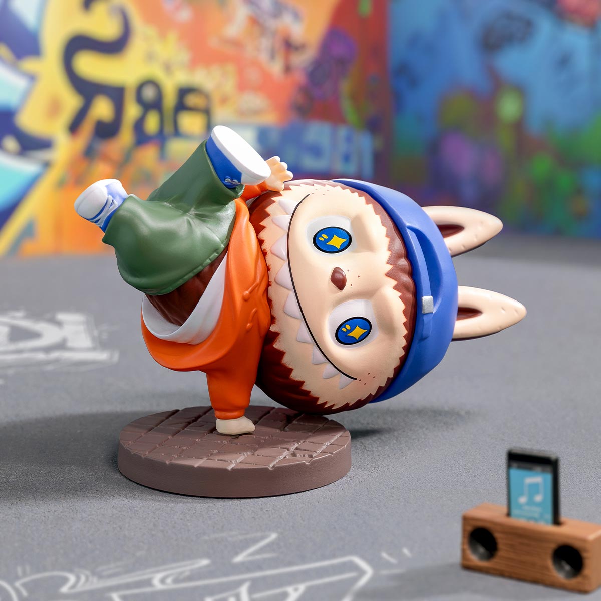 Figura de chica de hip-hop LABUBU