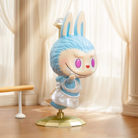 Figura de gimnasia rítmica LABUBU